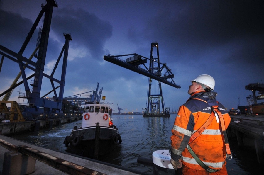 Opleiding veilig werken op en langs het water